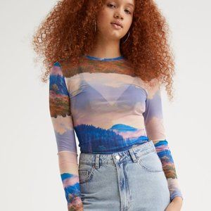 NWT H&M Printed Mesh Long Sleeve Sz M